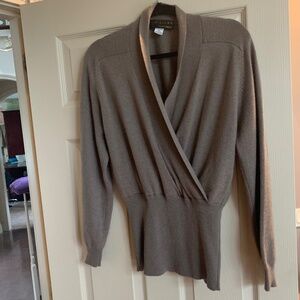 St. Gillian by Kay Unger Taupe Cashmere Pullover Sweater sz M